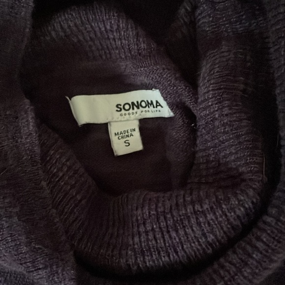 Dark purple lightweight turtleneck - Picture 5 of 6